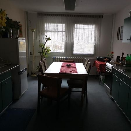 Tws Pension An Der B1 Maagdenburg Buitenkant foto